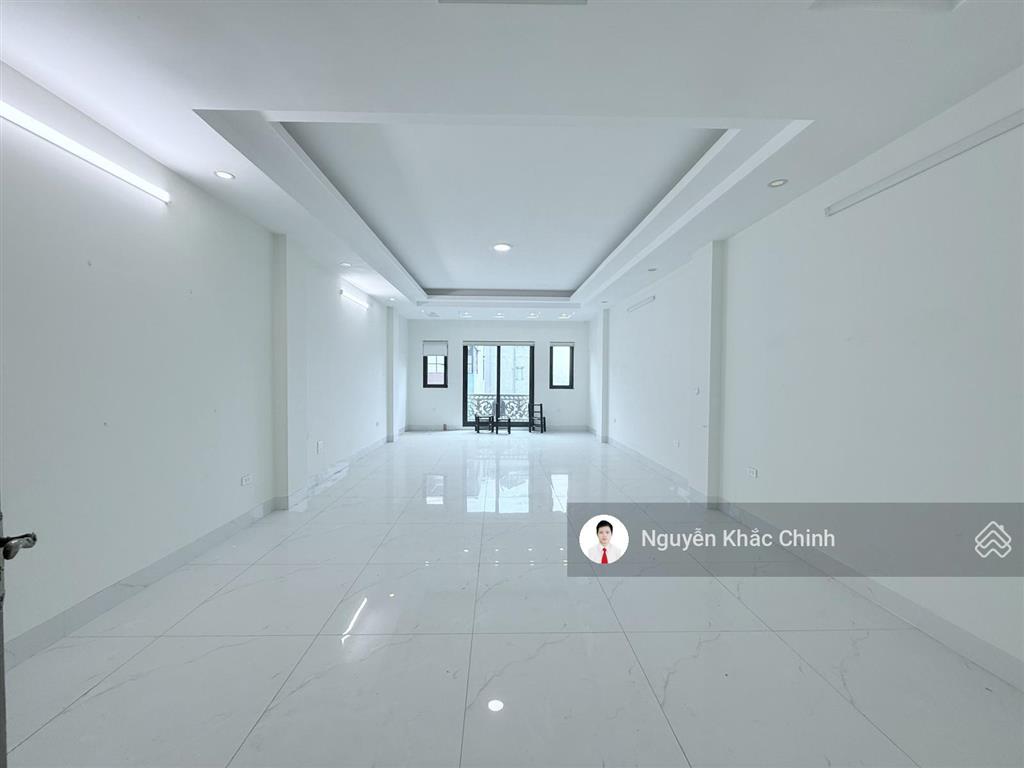 Cho thuê nhà phú diễn, 100m2 x 7 tầng, thang máy, 40 triệu/tháng