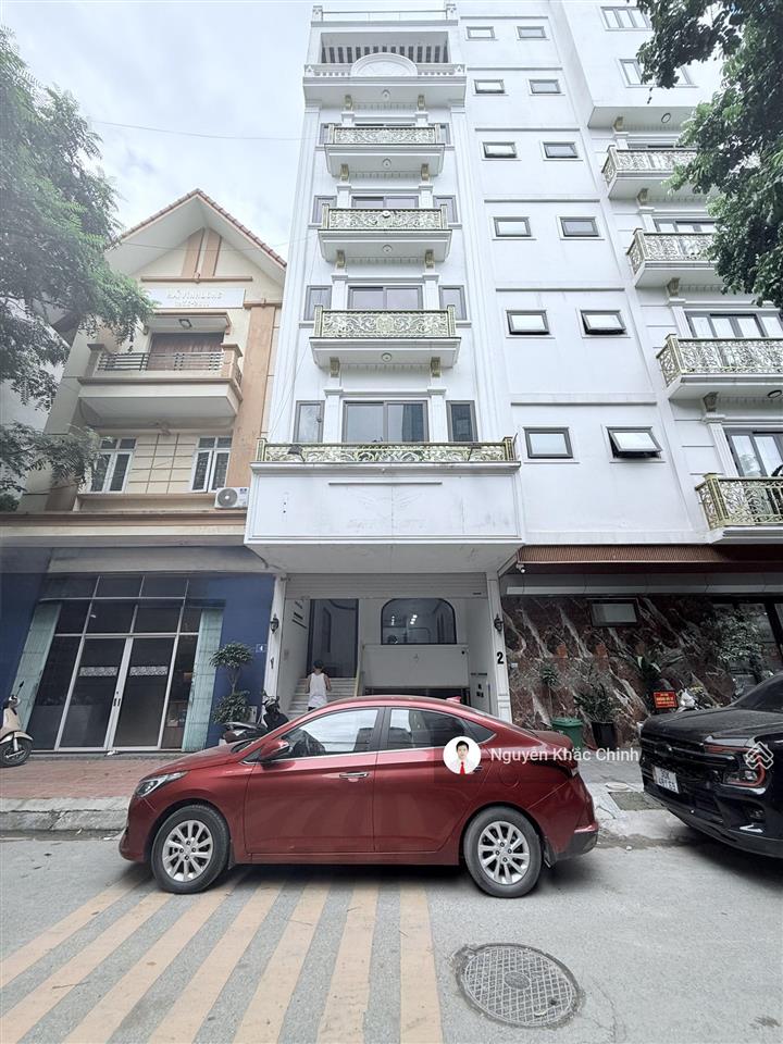 Cho thuê nhà phú diễn, 100m2 x 7 tầng, thang máy, 40 triệu/tháng
