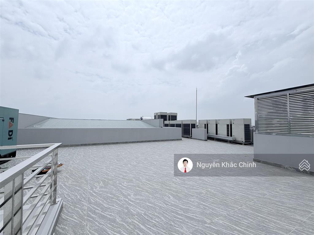 Cho thuê mp quang trung, 700m2, 10 tầng, mt 20m, thông sàn, pccc, nhà mới, 550tr