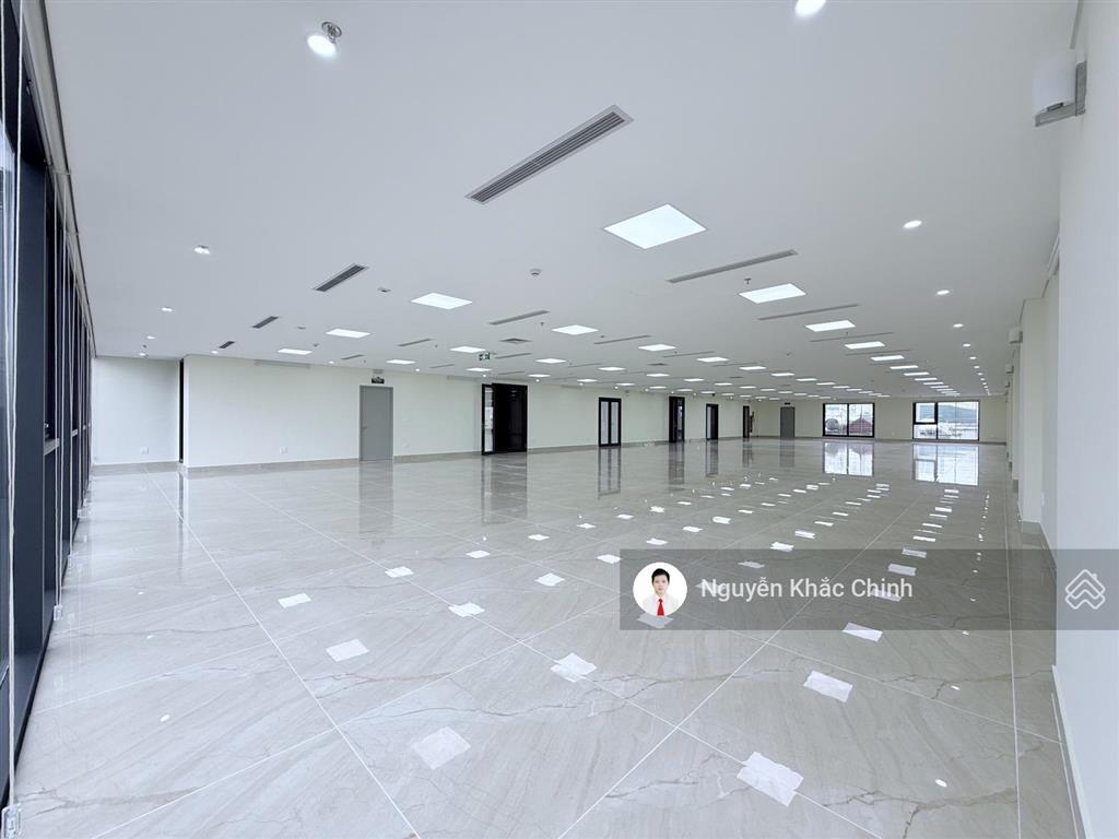 Cho thuê mp quang trung, 700m2, 10 tầng, mt 20m, thông sàn, pccc, nhà mới, 550tr