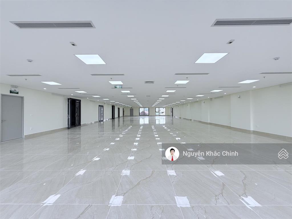 Cho thuê mp quang trung, 700m2, 10 tầng, mt 20m, thông sàn, pccc, nhà mới, 550tr