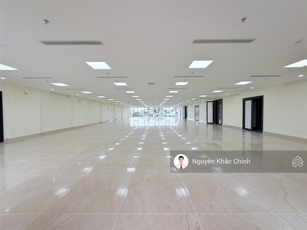 Cho thuê mp quang trung, 700m2, 10 tầng, mt 20m, thông sàn, pccc, nhà mới, 550tr