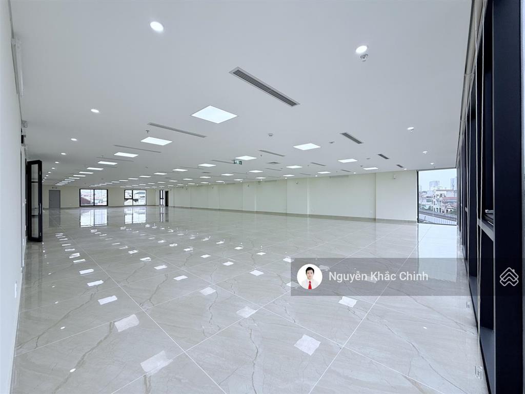 Cho thuê mp quang trung, 700m2, 10 tầng, mt 20m, thông sàn, pccc, nhà mới, 550tr