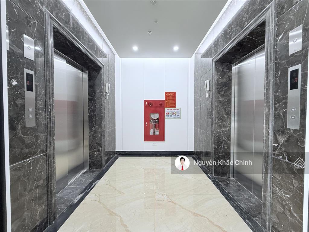 Cho thuê mp quang trung, 700m2, 10 tầng, mt 20m, thông sàn, pccc, nhà mới, 550tr