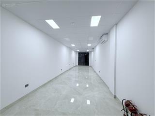 Cho thuê nhà nguyễn cơ thạch, 80m2, 7 tầng, thông sàn, thang máy, pccc, 40tr