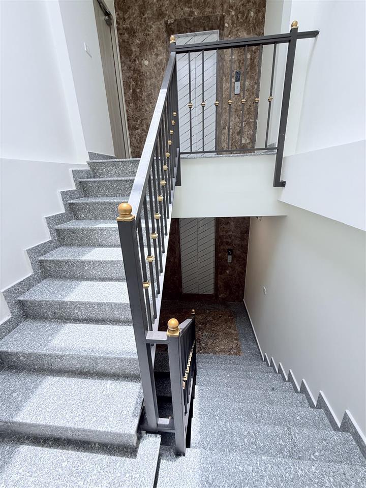 Cho thuê mp vũ tông phan, 190m2, 10 tầng, mt 10m, nhà mới, pccc, 230tr/th