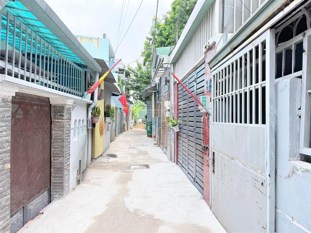 Hàng ngợp  hiệp bình thủ đức  60m2  chỉ 4.65 tỷ