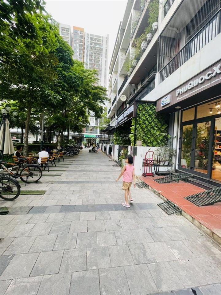 Bán siêu phẩm biệt thự 2 mặt tiền  đức giang  phố kinh doanh  hiếm  vị trí vàng