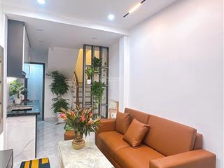 Bán nhà ngõ 32 phố khâm thiên, ngõ rộng, nhà 3 tầng ở luôn, dt sổ đỏ 10m2, giá 2.05 tỷ