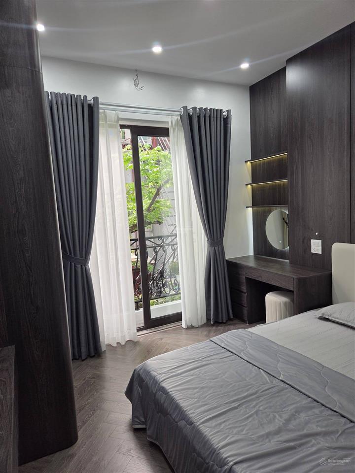 Bán nhà 45 ngõ đoàn kết  khâm thiên, 5 tầng full nội thất, thang máy mới dt 50m  12.5 tỷ