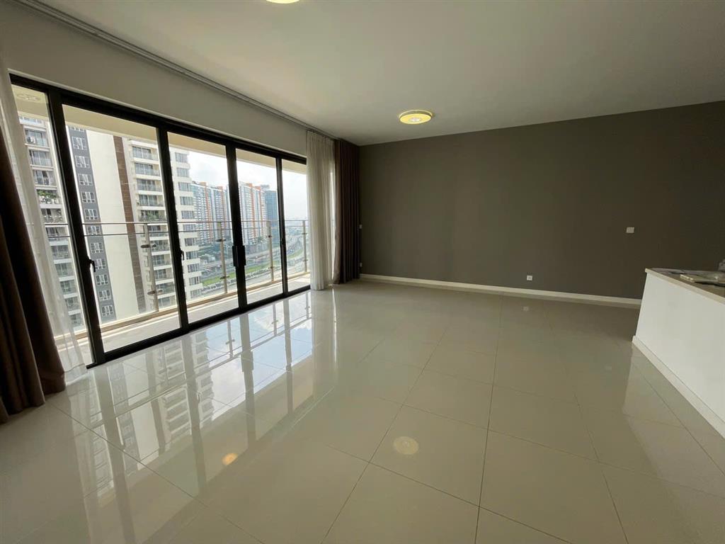 Hình nhà thật||giao dịch 3 phòng ngủ dt 150m2 tầm nhìn hồ hơi thấpgía 24 tỷsẵn hđt 80triệu/tháng