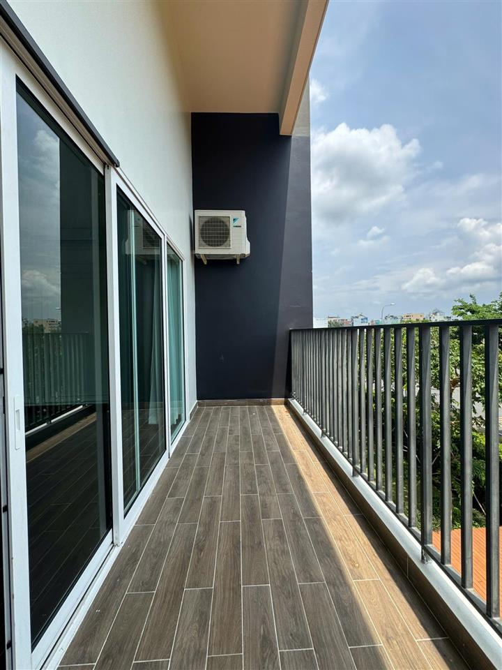 Nhà mới 100%  duplex thông tầng cổ điển  dt 356 m2  giá 23 tỷ  bấm xem hình ảnh thật