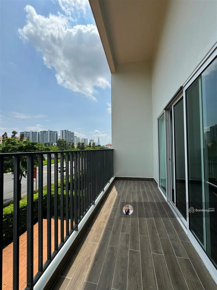 Nhà mới 100%  duplex thông tầng cổ điển  dt 356 m2  giá 23 tỷ  bấm xem hình ảnh thật