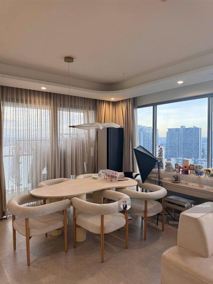 Nhà thật  hình thật || 3 phòng ngủ view trực diện sông đông nam  không che