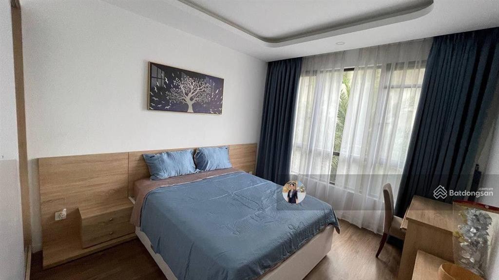 Trực tiếp chính chủ 3pn ban công rộng | view hồ bơi | dt 136m² | giá 19 tỷ