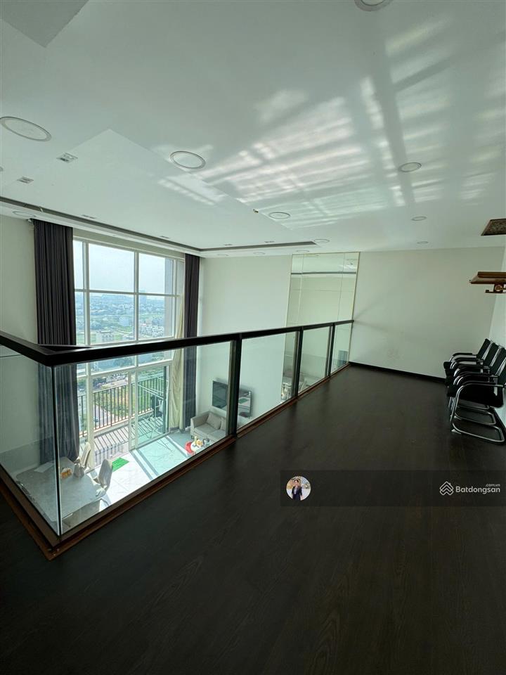 Nhà và hình thật | duplex thông trần 4 phòng ngủ  dt 217m2 giá 18 tỷ | đông nam