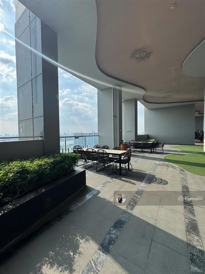 Nhà và hình thật | duplex thông trần 4 phòng ngủ  dt 217m2 giá 18 tỷ | đông nam