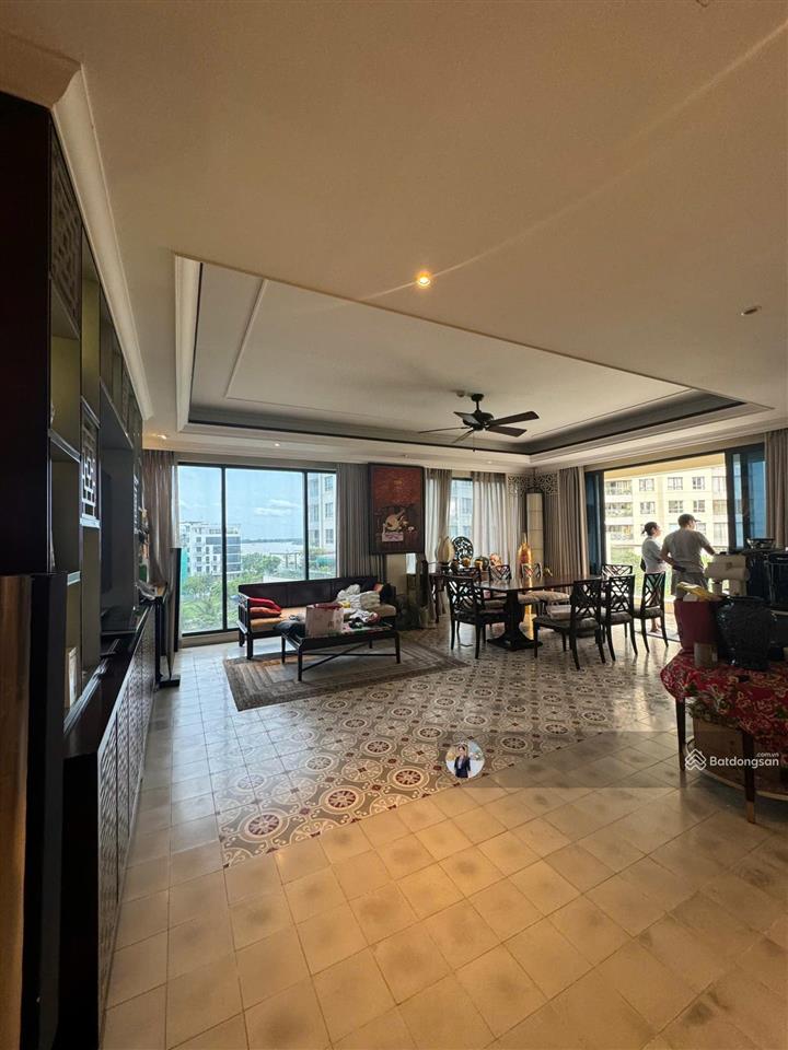 Tin trực tiếp chính chủ | 3 phòng ngủ đảo kim cương | dt 143m2 | giá 18,6 tỷ