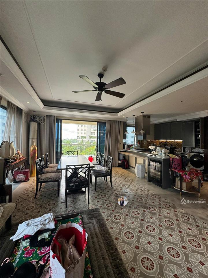 Tin trực tiếp chính chủ | 3 phòng ngủ đảo kim cương | dt 143m2 | giá 18,6 tỷ