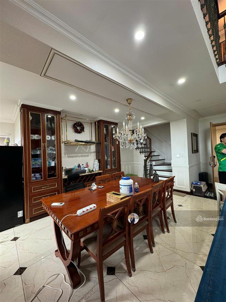 Tin trực tiếp chính chủ | hình thực tế | duplex thông trần 5pn  3wc | dt 248m2 | gía 23 tỷ