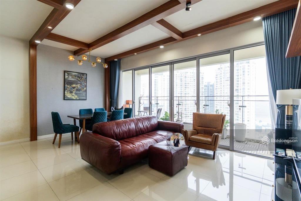 Nhà thực tế  thông tin đúng | 3 phòng ngủ | tháp 3 | dt 141m² | view city | giá 23 tỷ