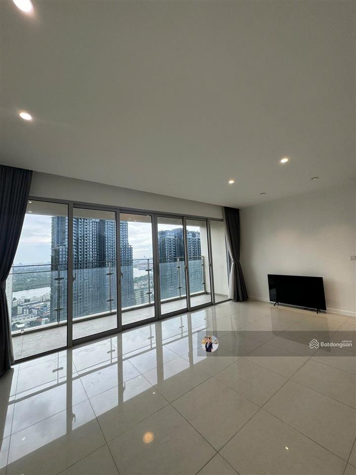 Nhà thực tế  thông tin đúng | 3 phòng ngủ | tháp 3 | dt 141m² | view city | giá 23 tỷ