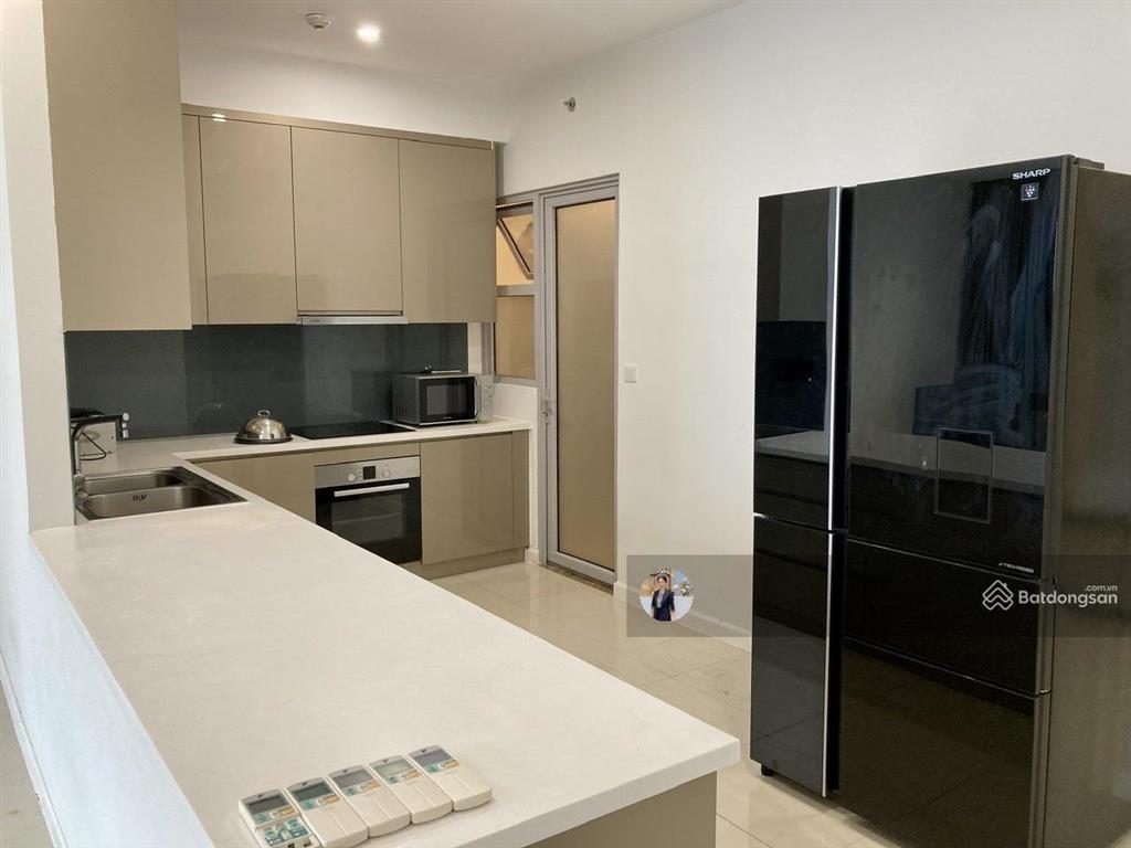 Nhà thực tế  thông tin đúng | 3 phòng ngủ | tháp 3 | dt 141m² | view city | giá 23 tỷ