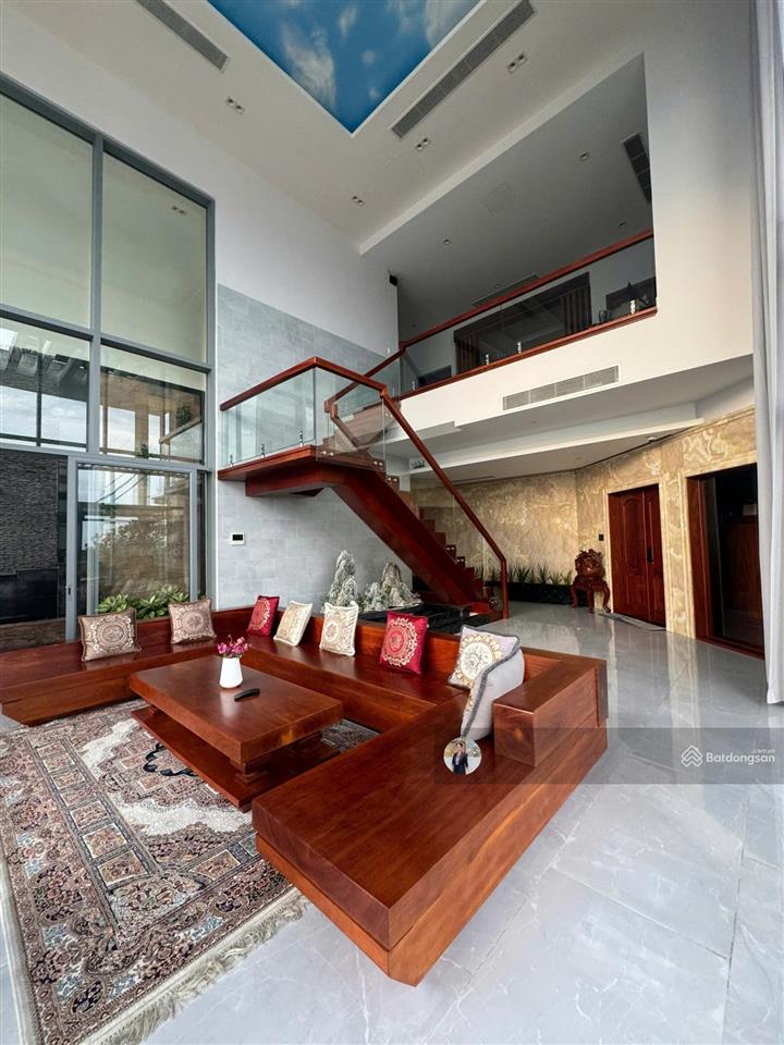 Nhà thật  tin thật | penthouse pool  dt 564m2 | view trực diện sông không che | giá 130 tỷ