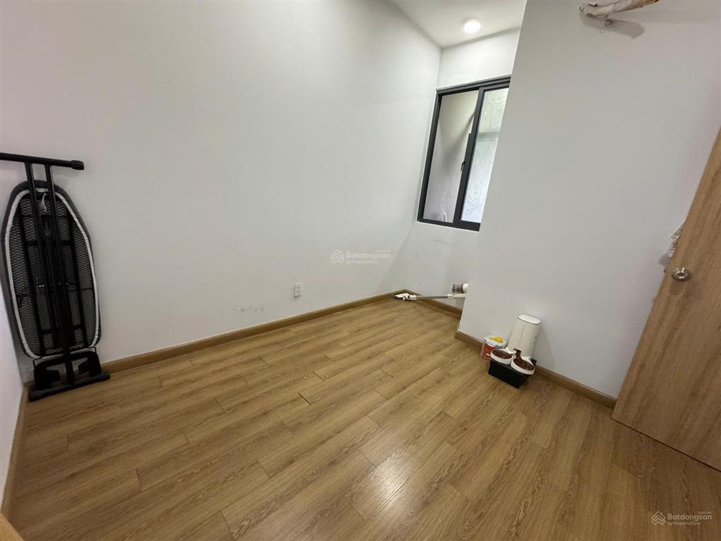 Cần bán căn hộ la astoria view sông, 2pn, 1wc, để lại nội thất dính tường, nhà sạch sẽ, giá 3.65 tỷ