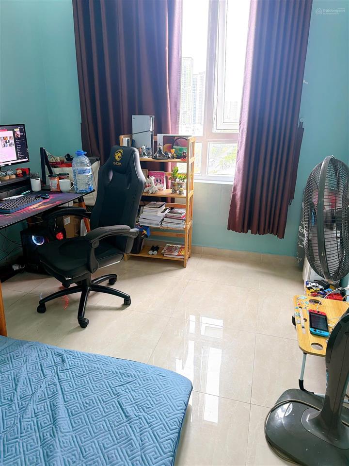 Bán gấp ch 2pn, 2wc, tầng trung, view mát, 65m2 giá 3.25 tỷ bao thuế phí tại the cbd premium home