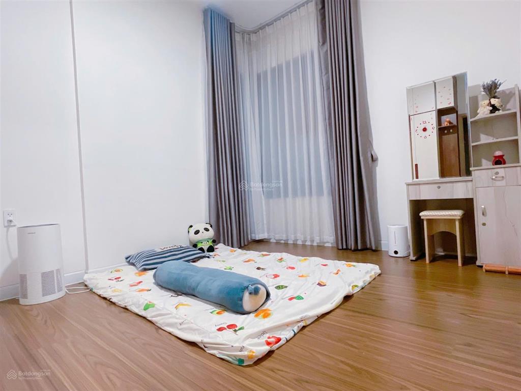 Chính chủ cần bán căn hộ safira, view sông, 90m2  3pn 2wc, sổ hồng hỗ trợ vay, giá 5,4 tỷ