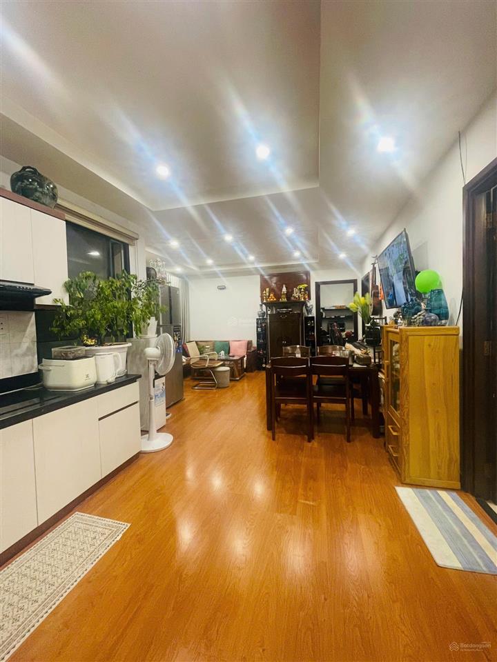 Chính chủ cần bán gấp căn hộ thịnh vượng, nhà đẹp dọn vào ở luôn, 2pn 2wc, sổ hồng, giá 4,6 tỷ
