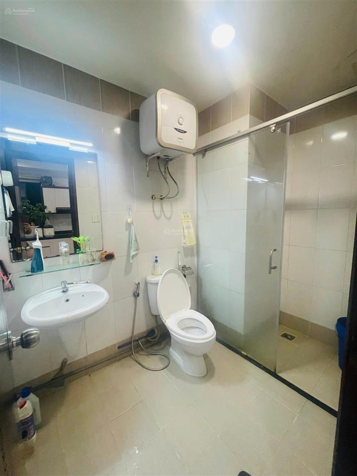 Chính chủ cần bán gấp căn hộ thịnh vượng, nhà đẹp dọn vào ở luôn, 2pn 2wc, sổ hồng, giá 4,6 tỷ
