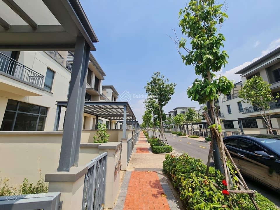Big townhouse swan park 1a, dt 6,3x17m. call 0907 424 ***
