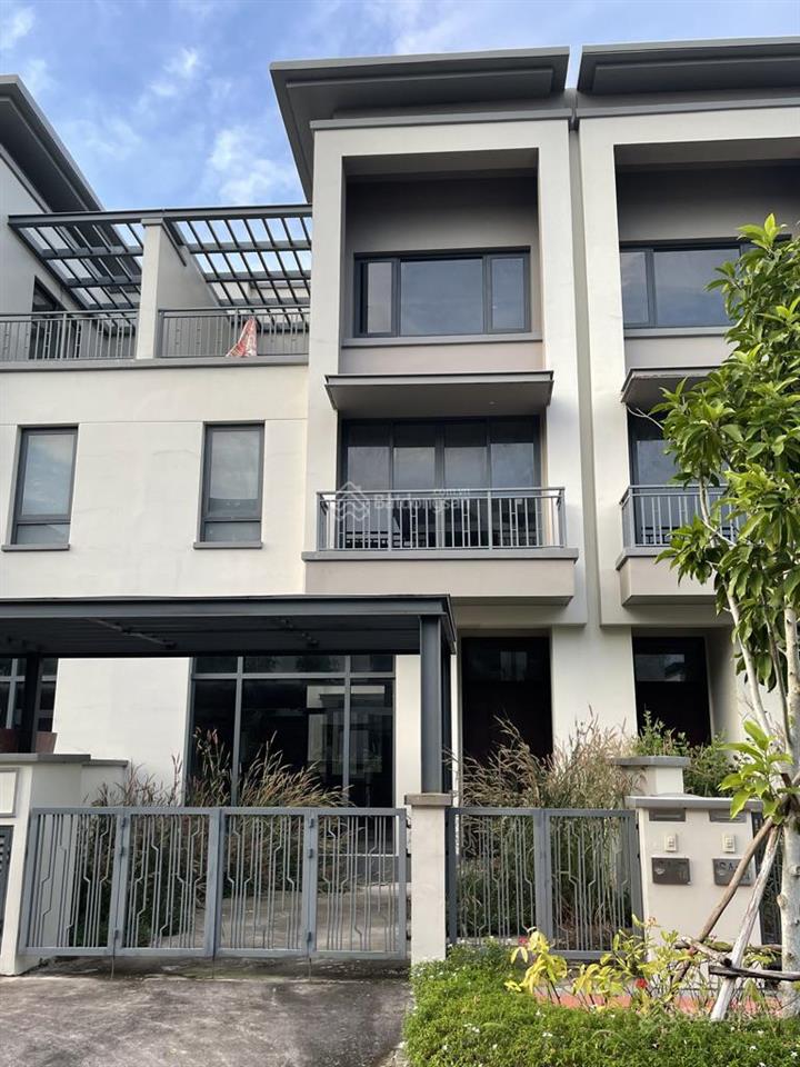 Big townhouse swan park 1a, dt 6,3x17m. call 0907 424 ***