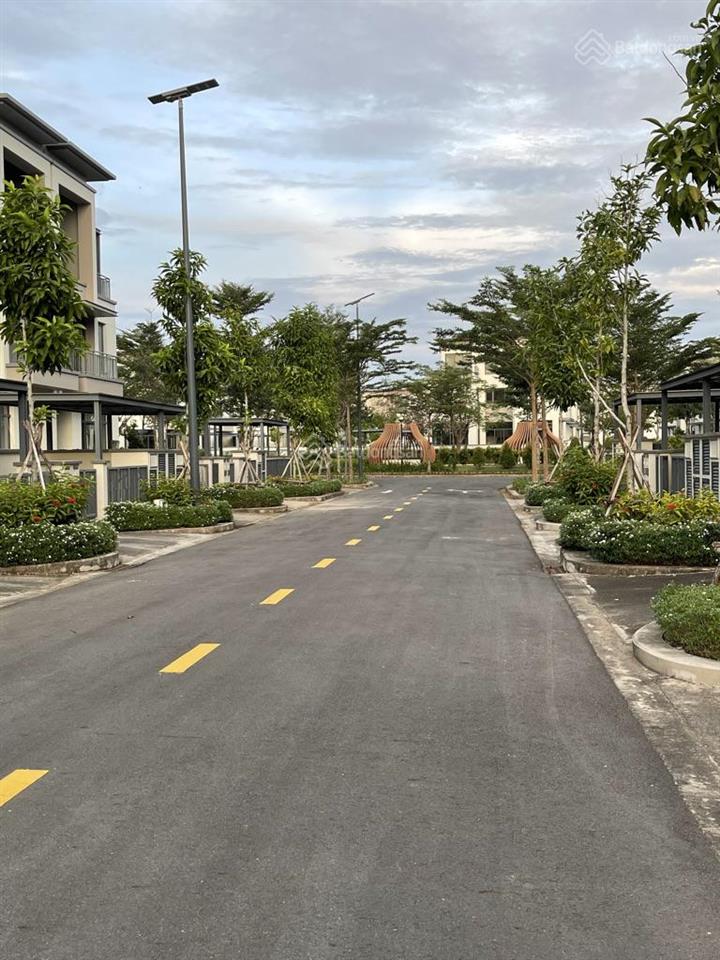 Big townhouse swan park 1a, dt 6,3x17m. call 0907 424 ***