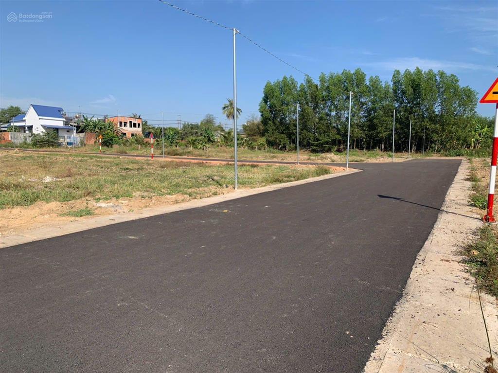 Cần bán lô đất ngay kcn giang điền trảng bom giá 1.5 tỷ sổ hồng riêng  0933 722 ***