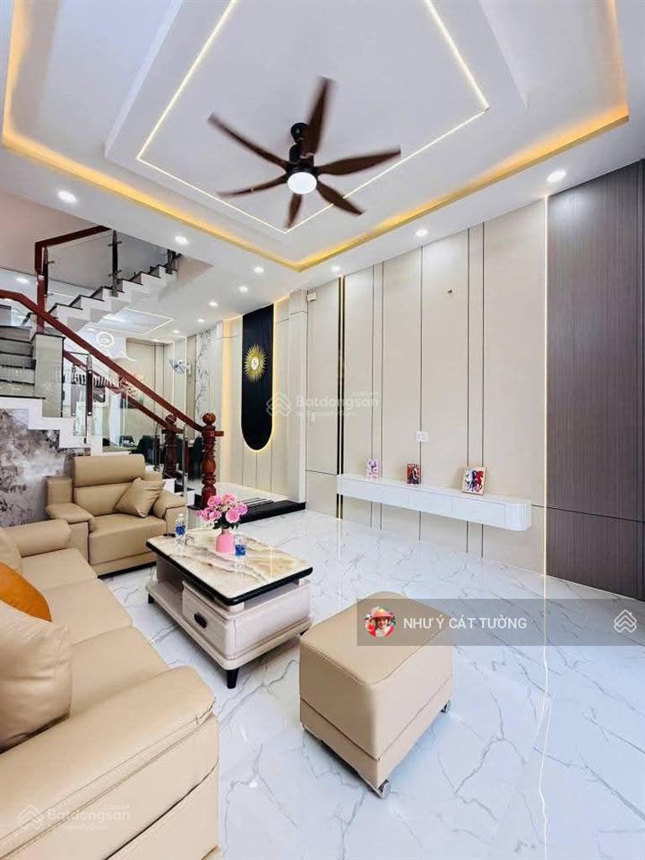 Chính chủ bán nhà thái thịnh nhà dân xây chắc chắn vị trí siêu đẹp ở rất sướng dân trí cao