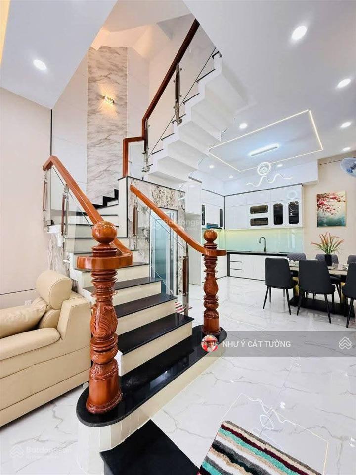 Chính chủ bán nhà thái thịnh nhà dân xây chắc chắn vị trí siêu đẹp ở rất sướng dân trí cao