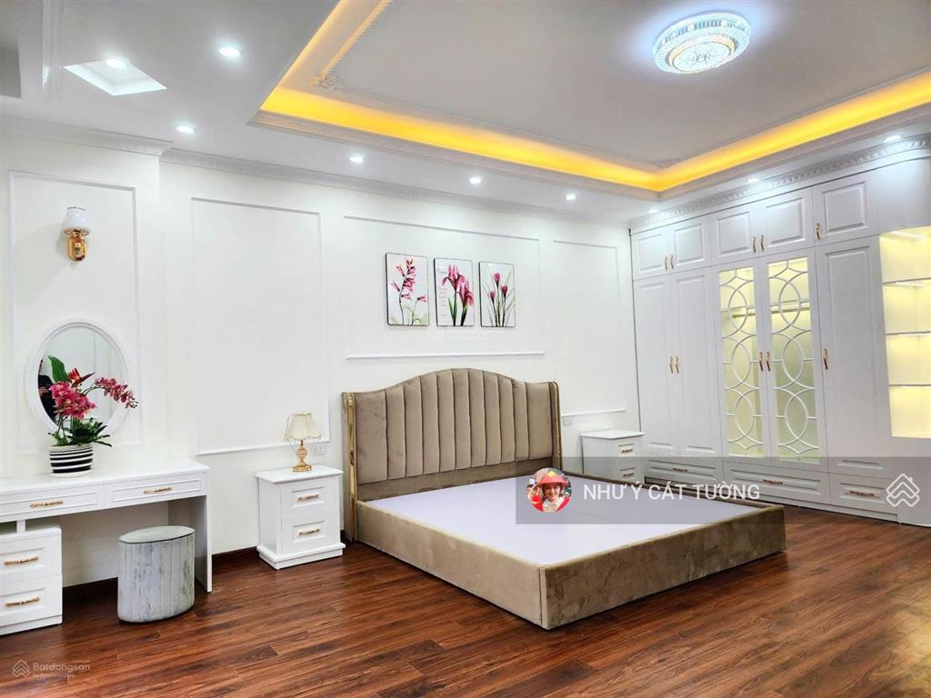 Độc quyền! tôn thất tùng, ngõ thông, 35m ra ô tô, ngõ to, nhà mới, 45m2*5t chào 8,6 tỷ