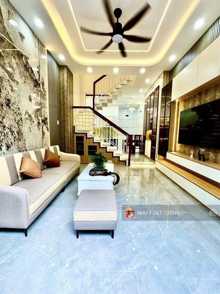 Độc quyền! tôn thất tùng, ngõ thông, 35m ra ô tô, ngõ to, nhà mới, 45m2*5t chào 8,6 tỷ