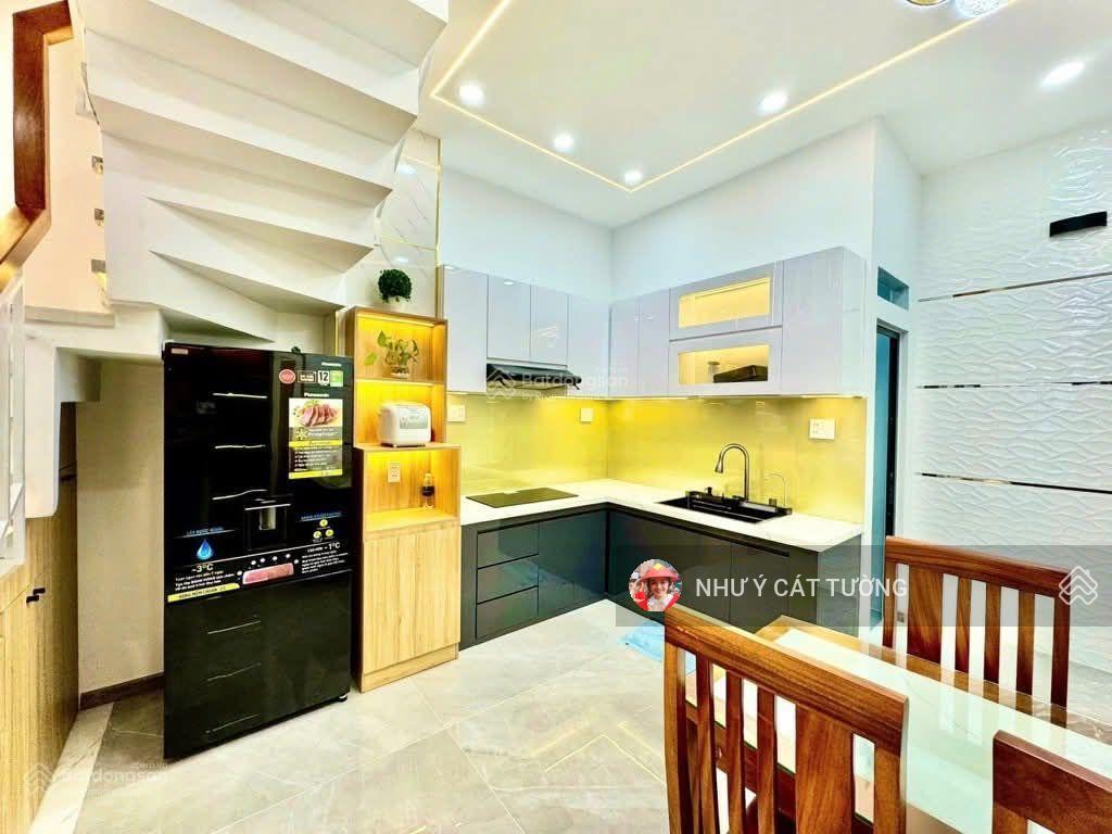 Độc quyền! tôn thất tùng, ngõ thông, 35m ra ô tô, ngõ to, nhà mới, 45m2*5t chào 8,6 tỷ