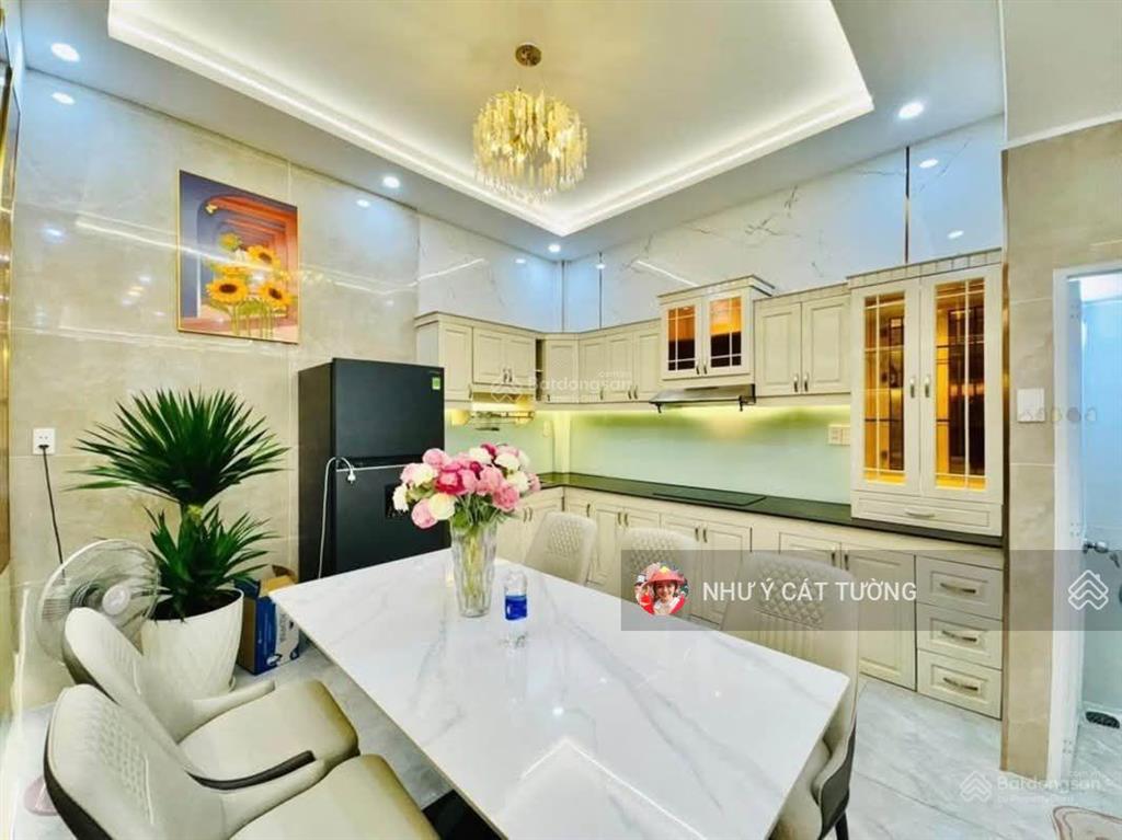 Cực sốc! thái thịnh, lô góc, gần phố, ngõ nông, 25m ô tô tránh