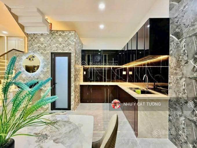 Bắt đáy! phố thái thịnh, lô góc, 2 thoáng, ngõ thông gần phố, 30m ô tô tránh, sổ đẹp, dt 37m2*5t