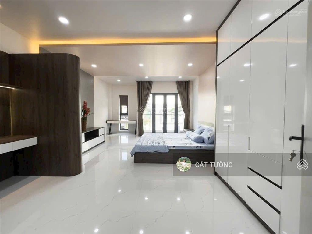 Gấp! phố vip tôn thất tùng, kinh doanh, lô góc, sân riêng, nhà mới đẹp ở ngay 10m ra ô tô 46m2*5t