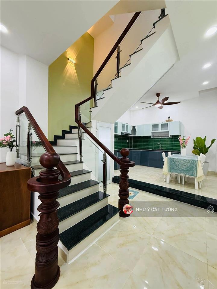 Quá hiếm, hồ đắc di , ngõ nông, lô góc, 2 thoáng nhà mới đẹp ở ngay