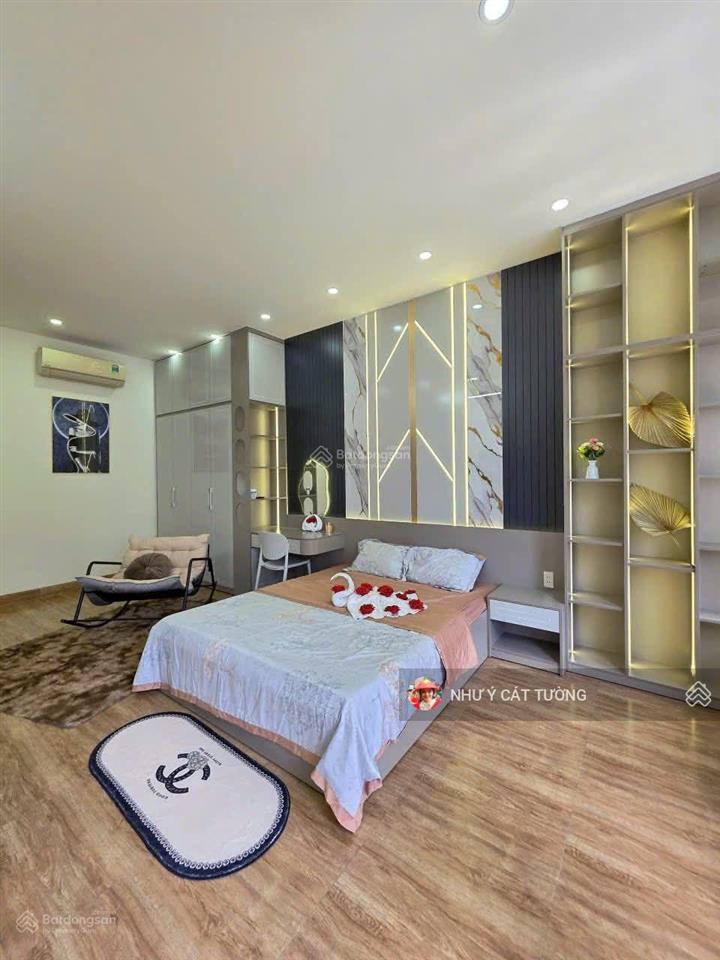 Mặt ngõ láng hạ! sát ô tô, ba gác qua, ngõ thông thoáng, ở sướng 41.5m2