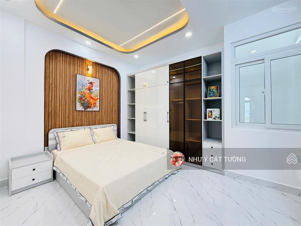 Chính chủ bán nhà thái thịnh, nhà dân xây chắc chắn, vị trí siêu đẹp, ở rất sướng, dân trí cao