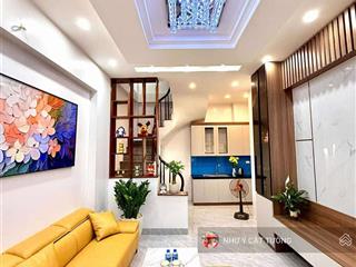 Cực gấp, tây sơn, 10m ra ô tô, lô góc, nhà mới cần bán nhanh tháng 11