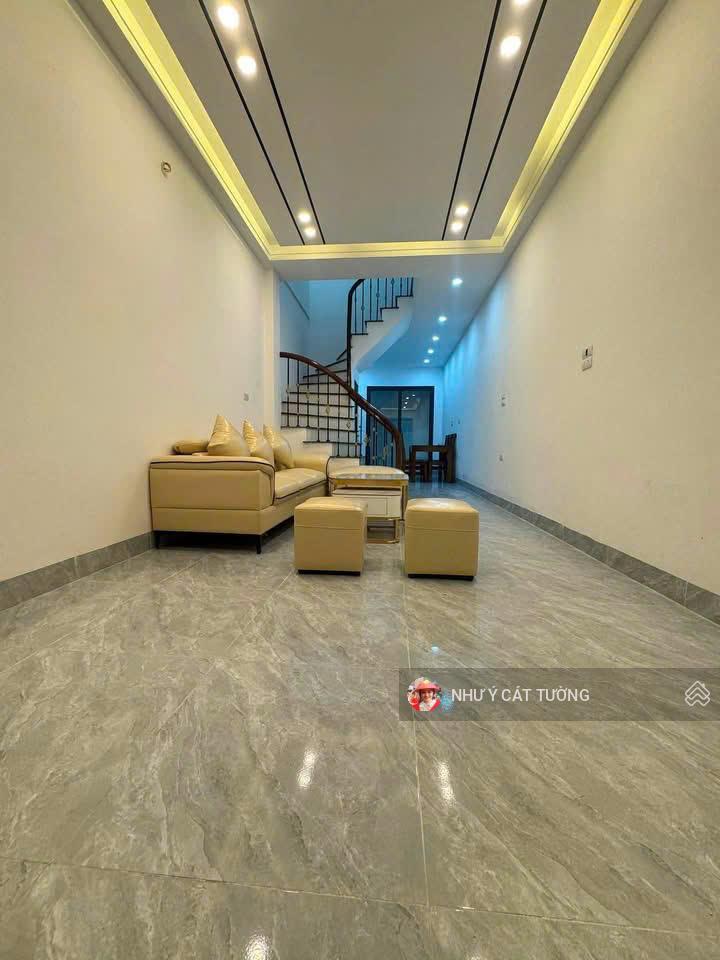 Cho thuê rất gấp trong tháng định công hạ 2 ngủ full nội thất 9 triệu 1 tháng